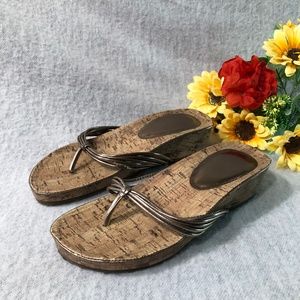 NWOT - Bronze Thong Sandals with Cork Bottom